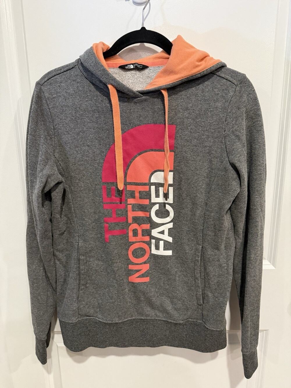 The North Face Women's Sz Small Gray and Coral Trivert Pullover Hoodie